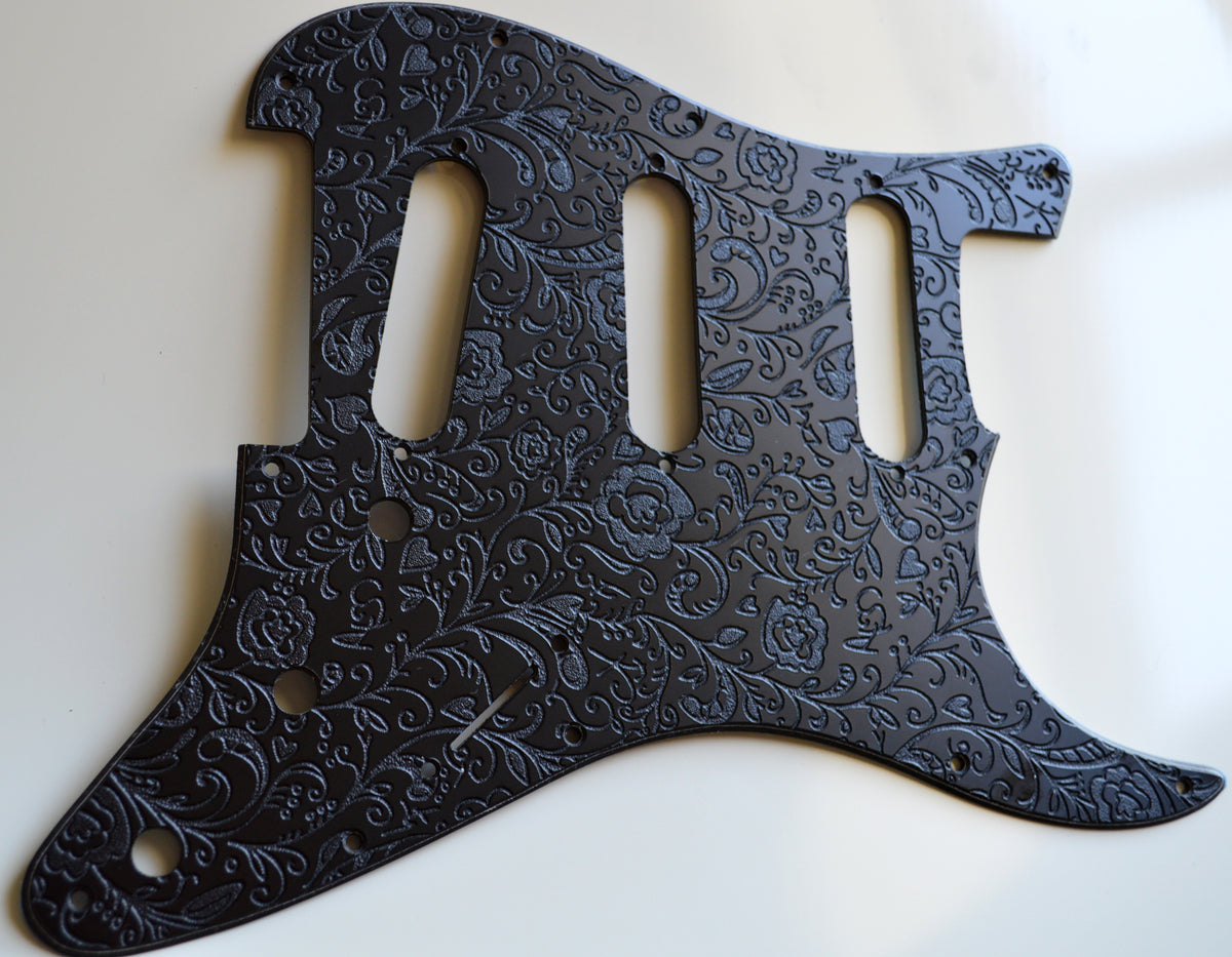 Black Engraved Floral‑Vine Stratocaster Pickguard — Jimi Hendrix Monterey‑Inspired -USA - SSS, HSS, HxH (Copy)