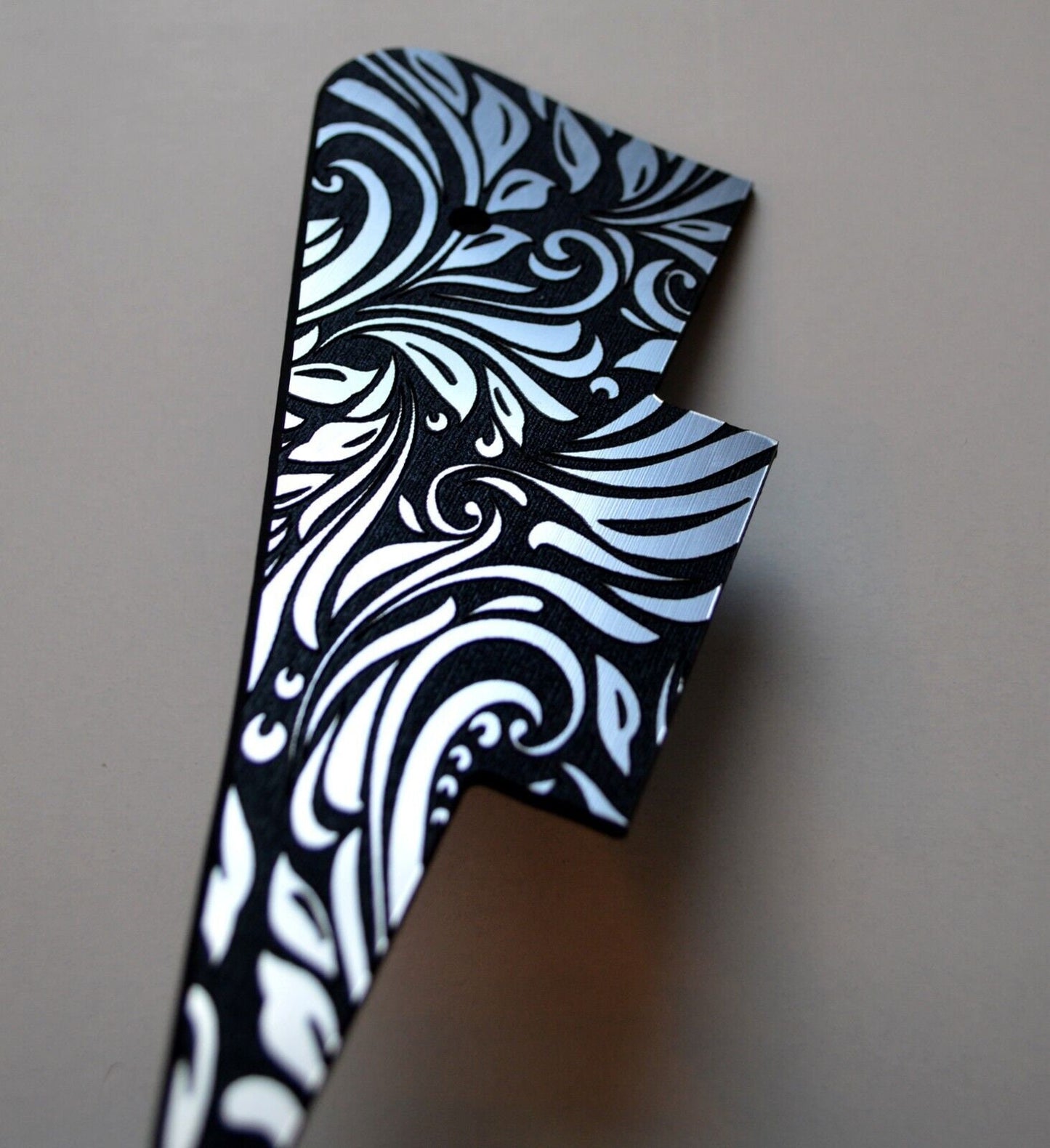 Faux Brushed Aluminum Textured Pickguard - Fits Gibson Les Paul Standard - USA